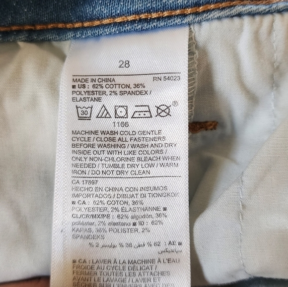 Old Navy High-Rise Rockstar Super Skinny Jeans size 28 NWOT - Picture 4 of 4